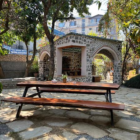 Gaurishankar Backpackers Hostel Pokhara Luaran gambar