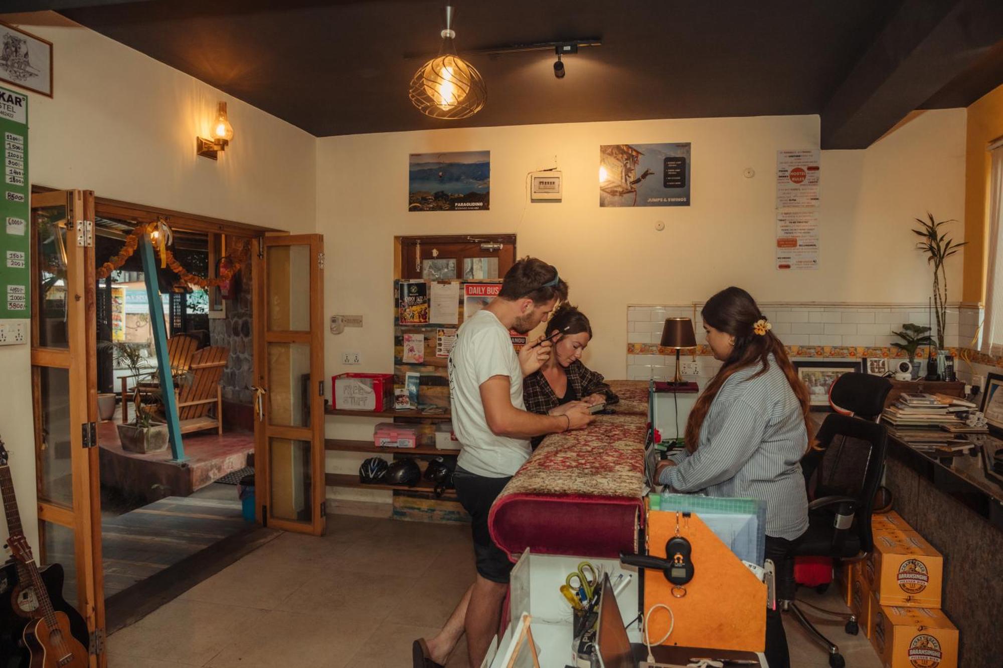 Gaurishankar Backpackers Hostel Pokhara Luaran gambar