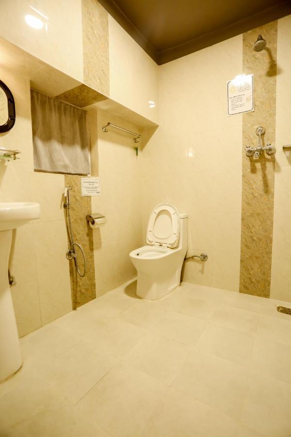 Gaurishankar Backpackers Hostel Pokhara Luaran gambar